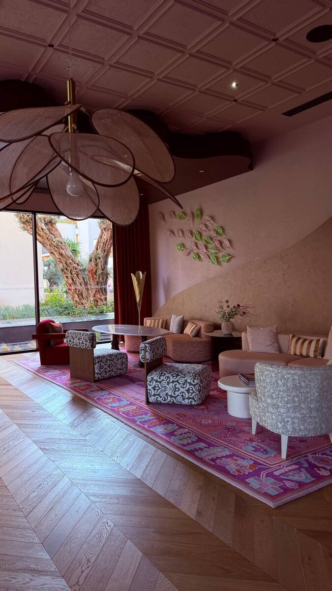 Rose room VIP lounge