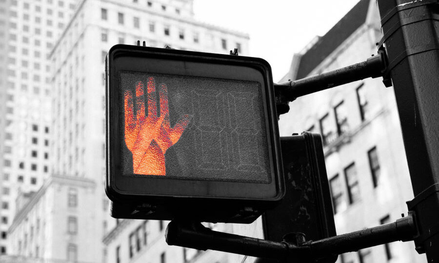 Как на время приостановить предпринимательскую деятельность, не закрывая фирму?