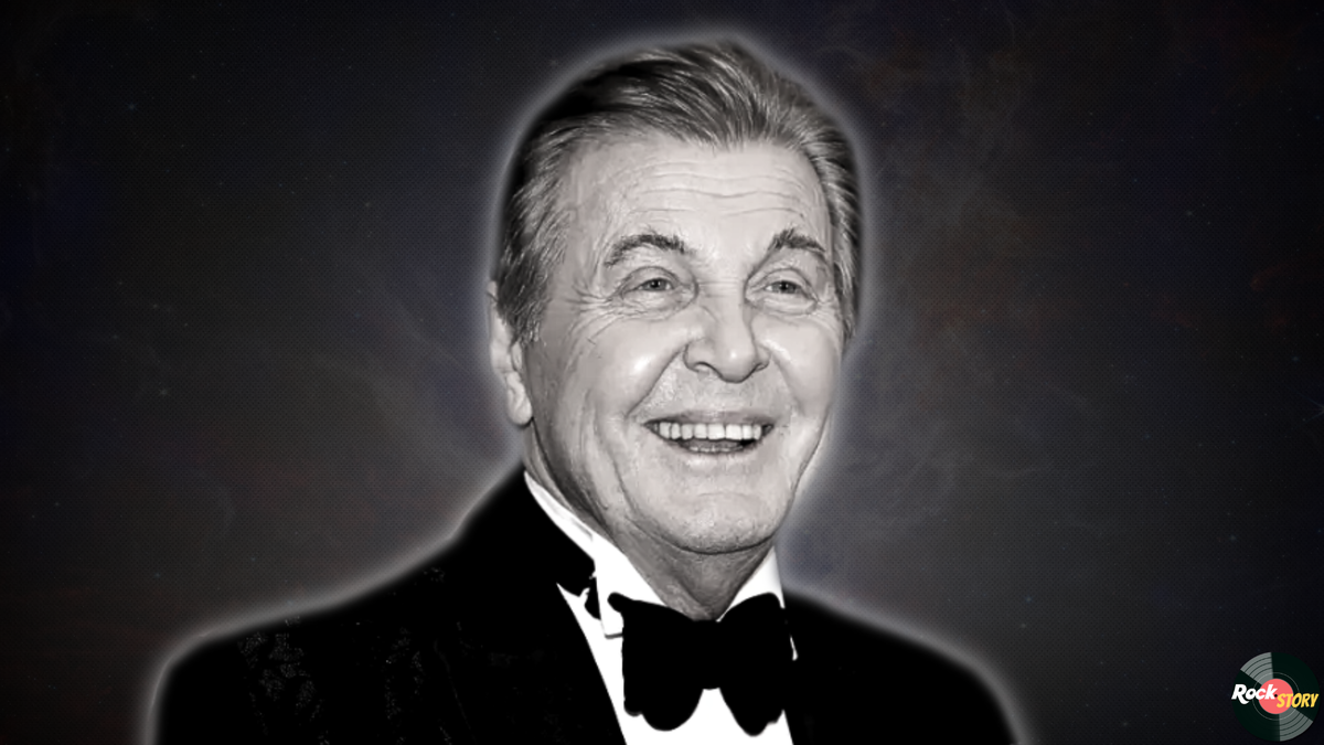 На фотографии: Лев Лещенко