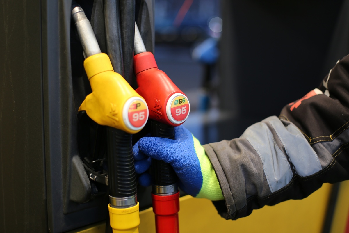    vk.com/rosneft_azs