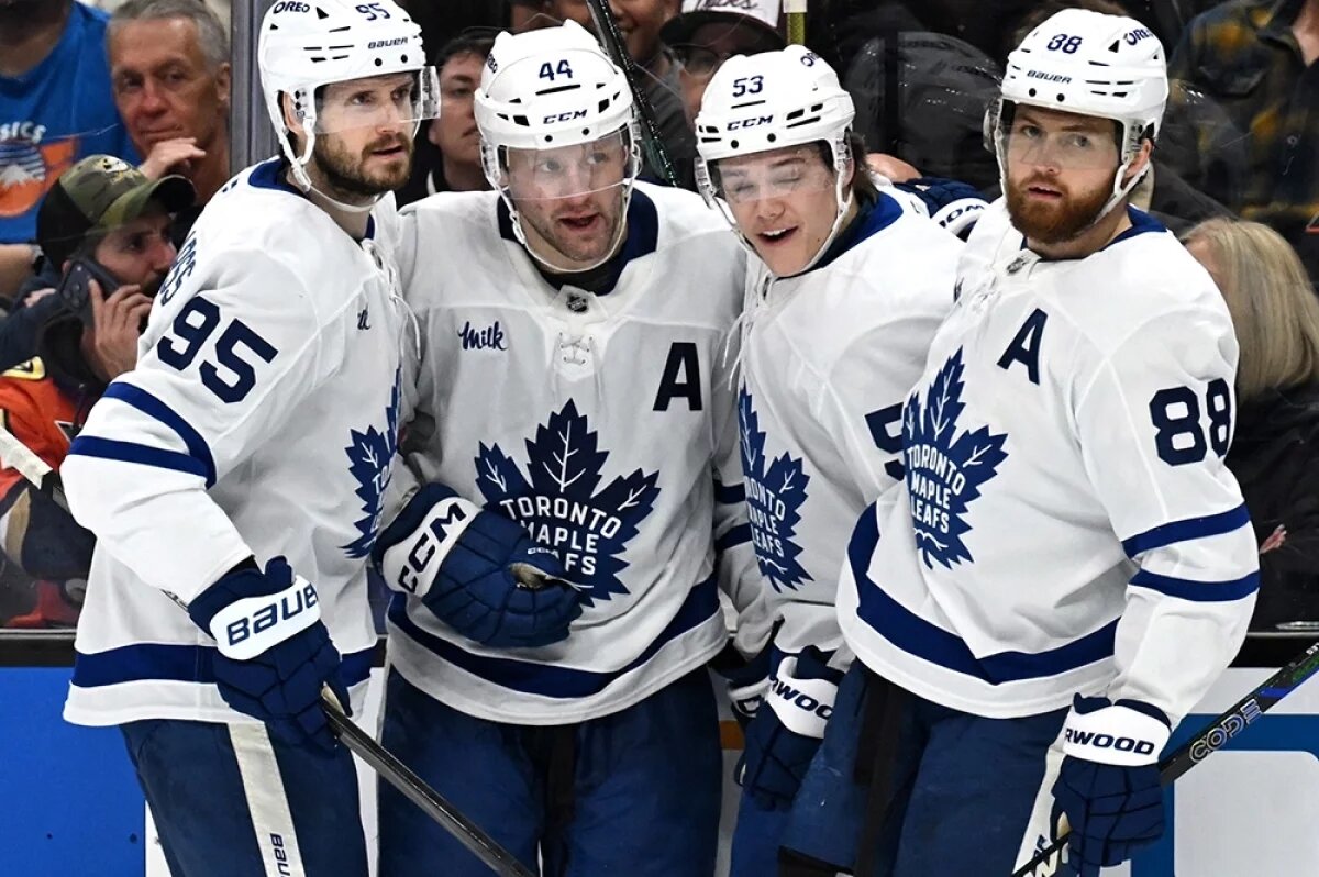    «Торонто» — главный клуб-неудачник НХЛ.