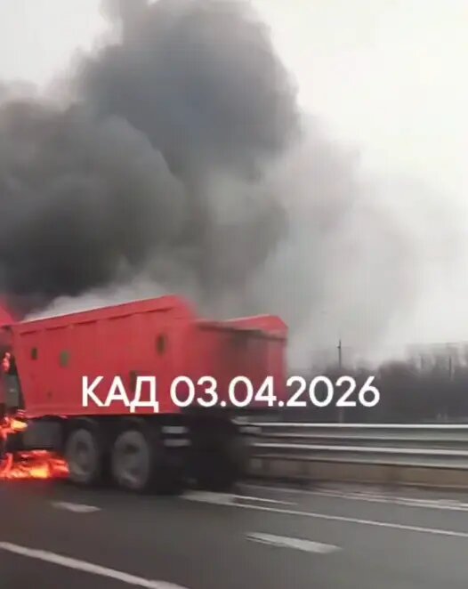    Фото: скриншот видео из телеграм-канала «Мегаполис | ДТП и ЧП | Санкт-Петербург | Питер»