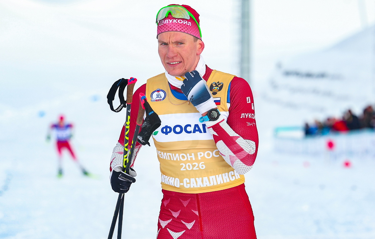    Александр Большунов  Софья Сандурская/ТАСС