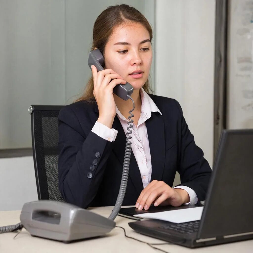 Изображение сгенерировала нейросеть GigaChat.