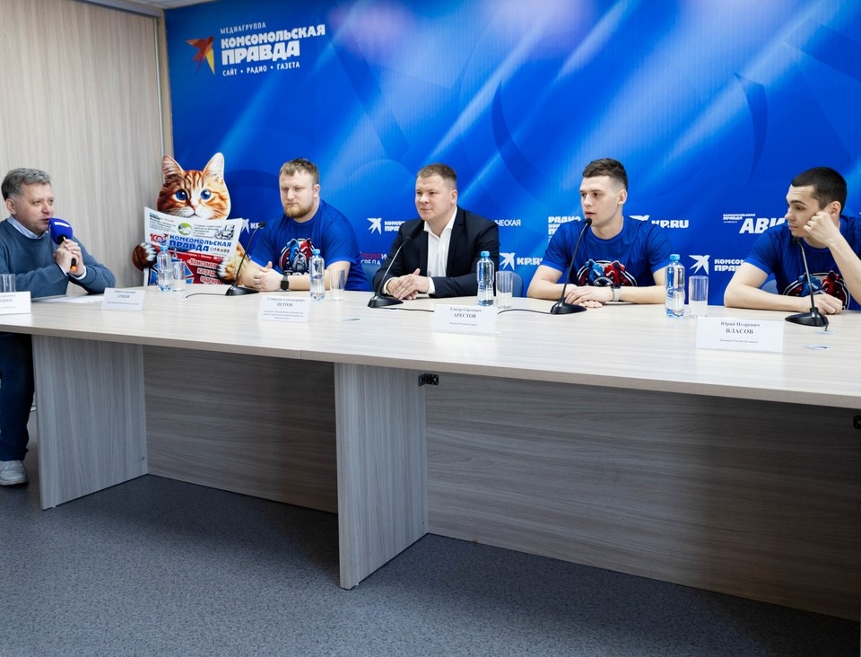    Участники чемпионата и первенства России на пресс-конференции в челябинском Медиахолдинге «Комсомольская правда» Любовь ЛАНЧЕВА