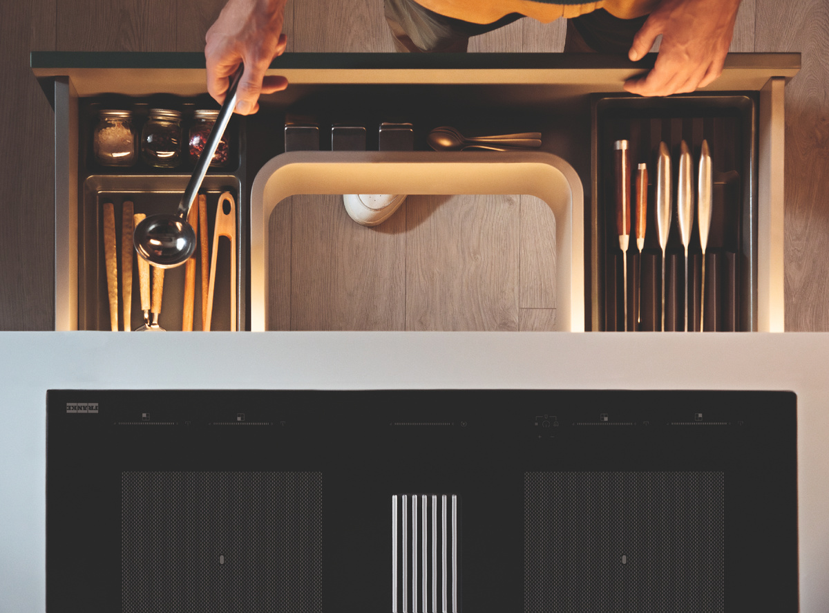 Зона для хранения под варочной панелью Franke FMY 8391 HI