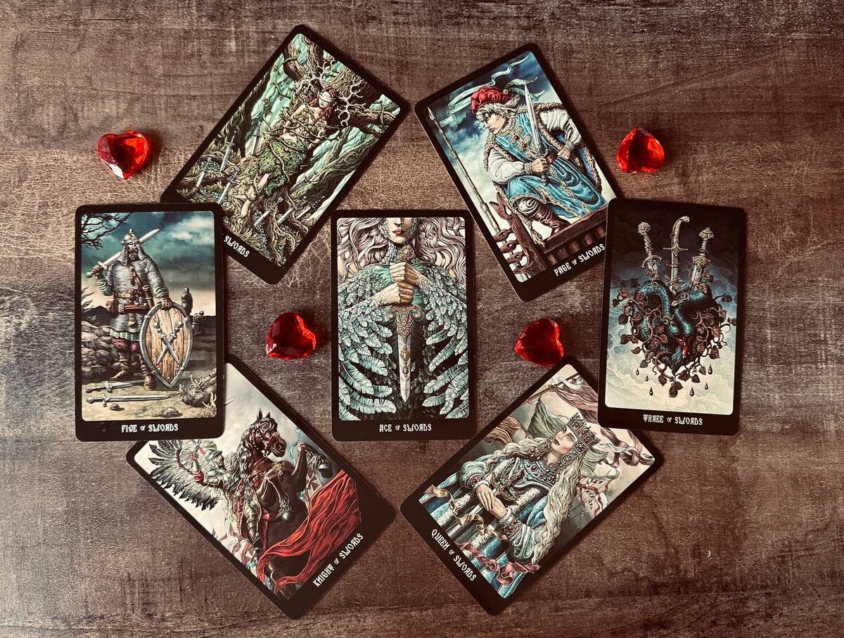 Масть мечей. ЛИСТАЙ