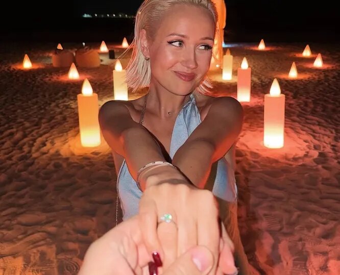 «Мы не встречаемся»: Клава Кока выходит замуж!