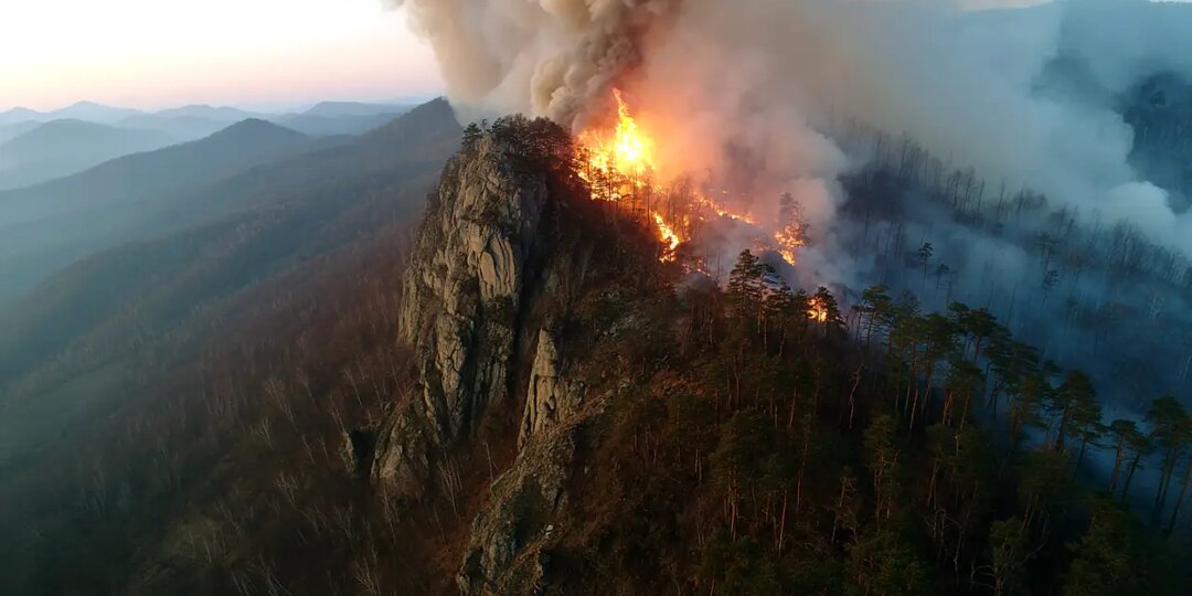 Второй военный самолёт за неделю: В Крыму разбился Су-30. Что произошло?