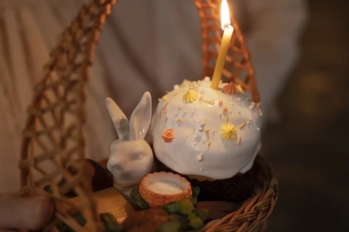    Кролики против куличей.