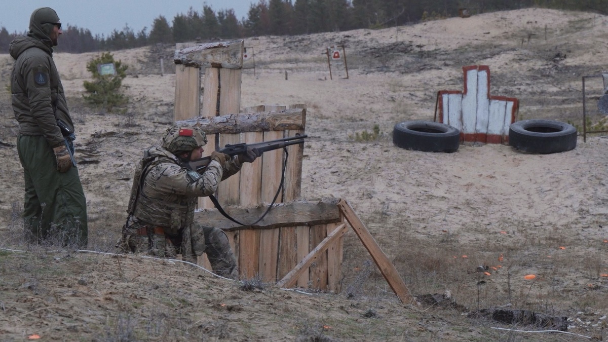     Кадр из фильма «Охотники на охотника» / RT