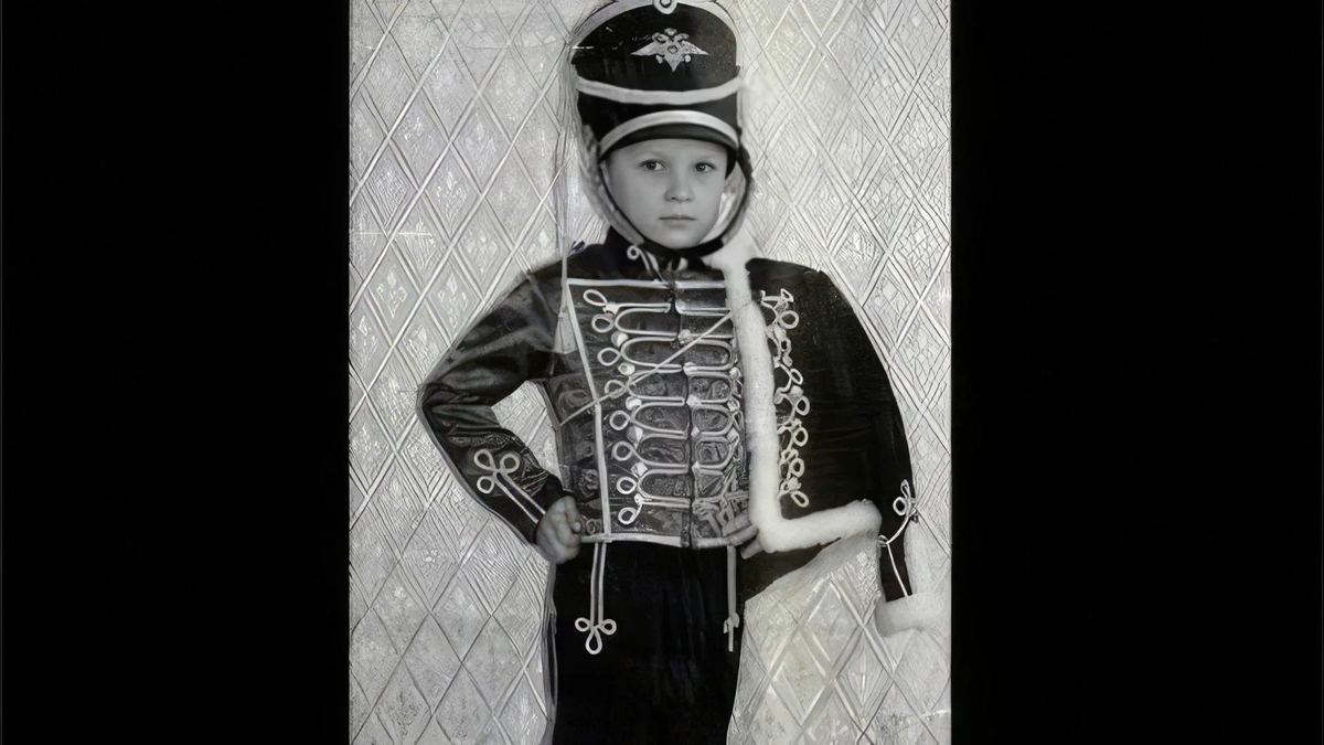 Наш герой в детстве 