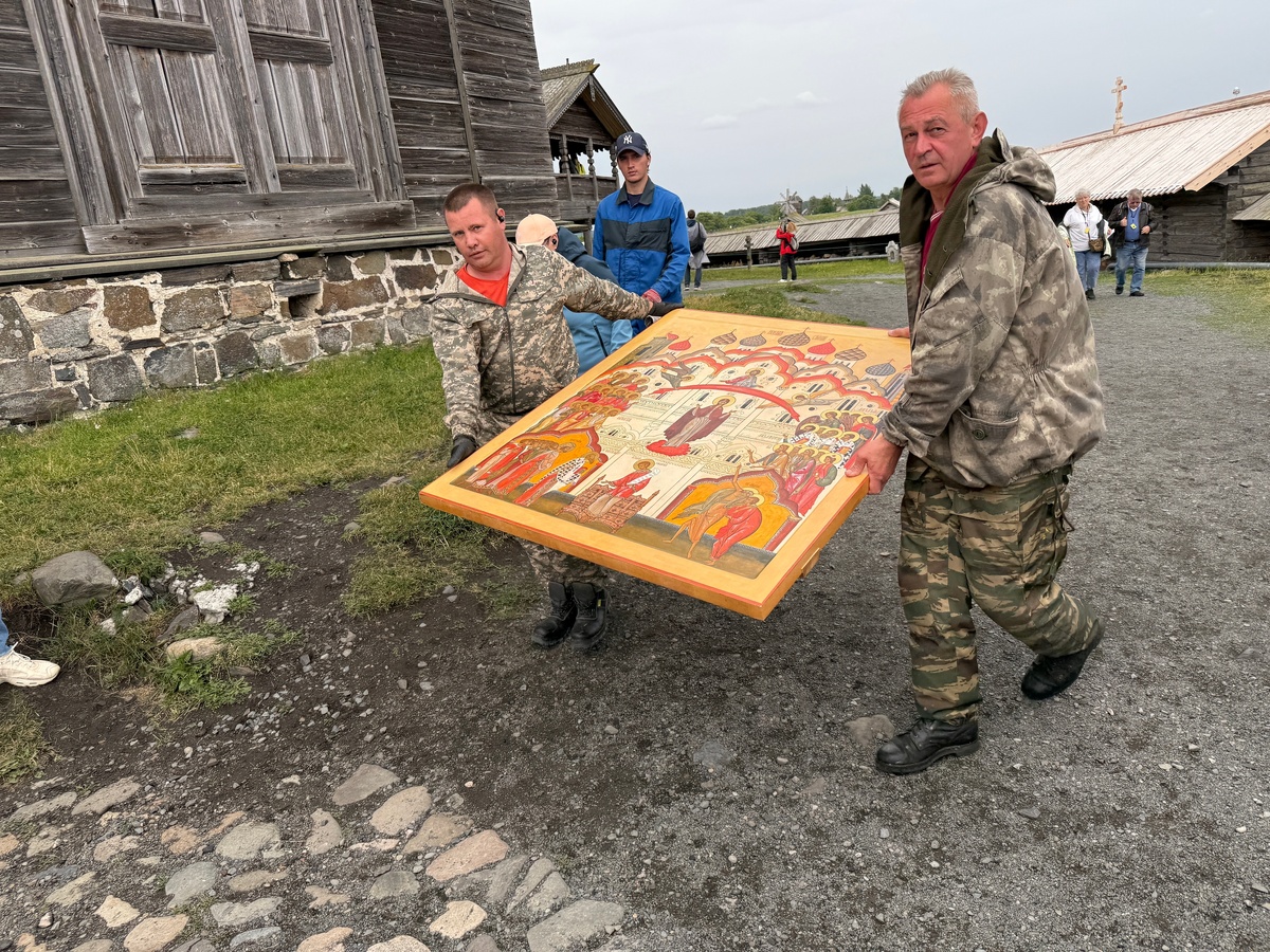 Листайте вправо, чтобы увидеть больше изображений