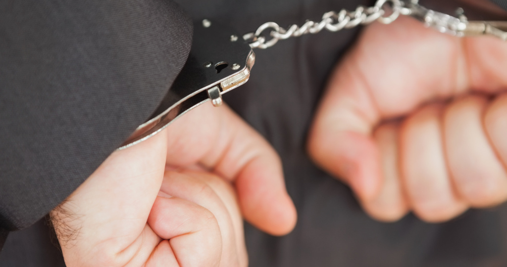 Пьяное знакомство стоило 600 тысяч: грабителя задержали по горячим следам в Сочи