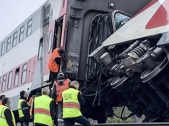 Очевидец рассказал о первых секундах после схода с рельсов поезда Москва – Челябинск