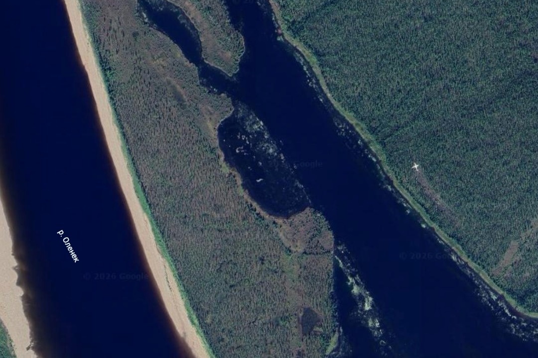 Источник: Google Maps (68°26'28.0"N 112°48'41.0"E)