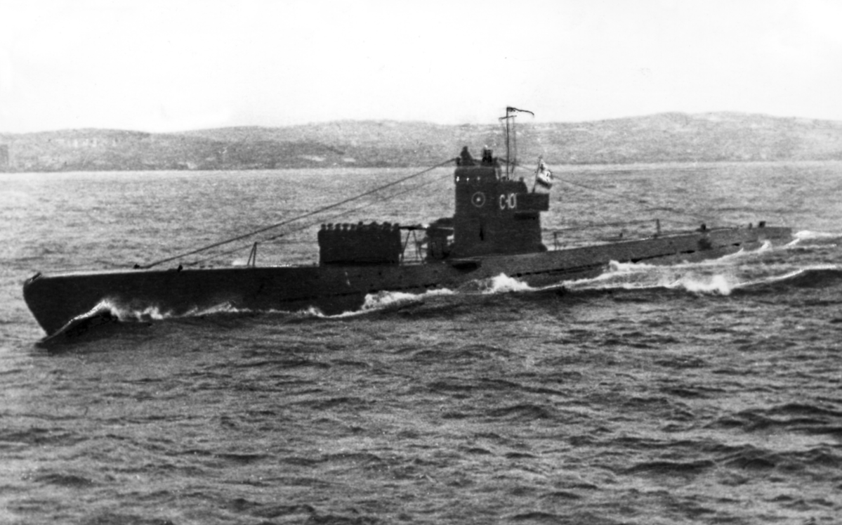Краснознамённая подводная лодка "С-101"
