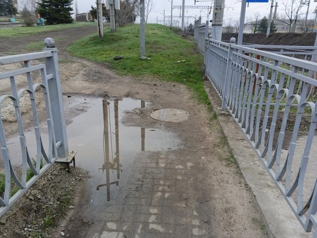 Тротуарные дорожки после дождей – комфорт или проблема?