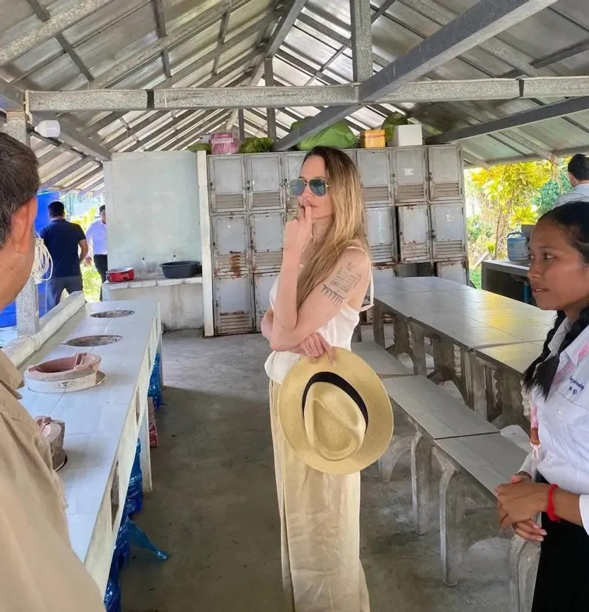    Анджелина Джоли. Фото: Фейсбук (запрещен в РФ) moeys.gov.kh