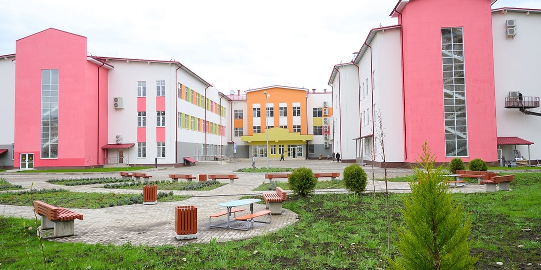 В Сочи достроили школу на Калараш-Малышева: открытие планируется 1 сентября