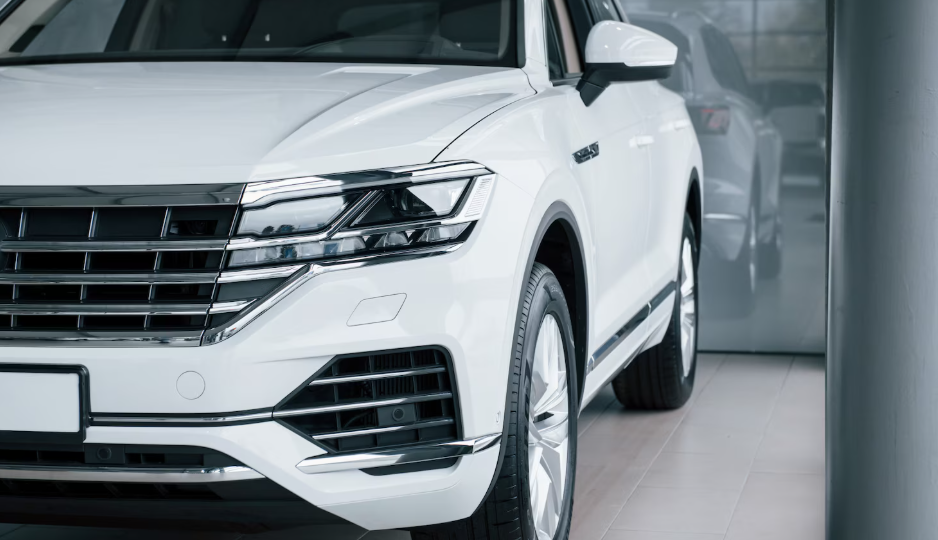 Скидка 200 тысяч — приманка от автосалонов? Верховный суд разрешил забирать деньги за навязанную страховку обратно