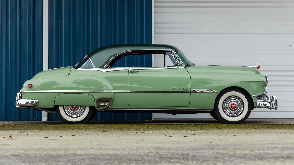 Pontiac Chieftain 1951