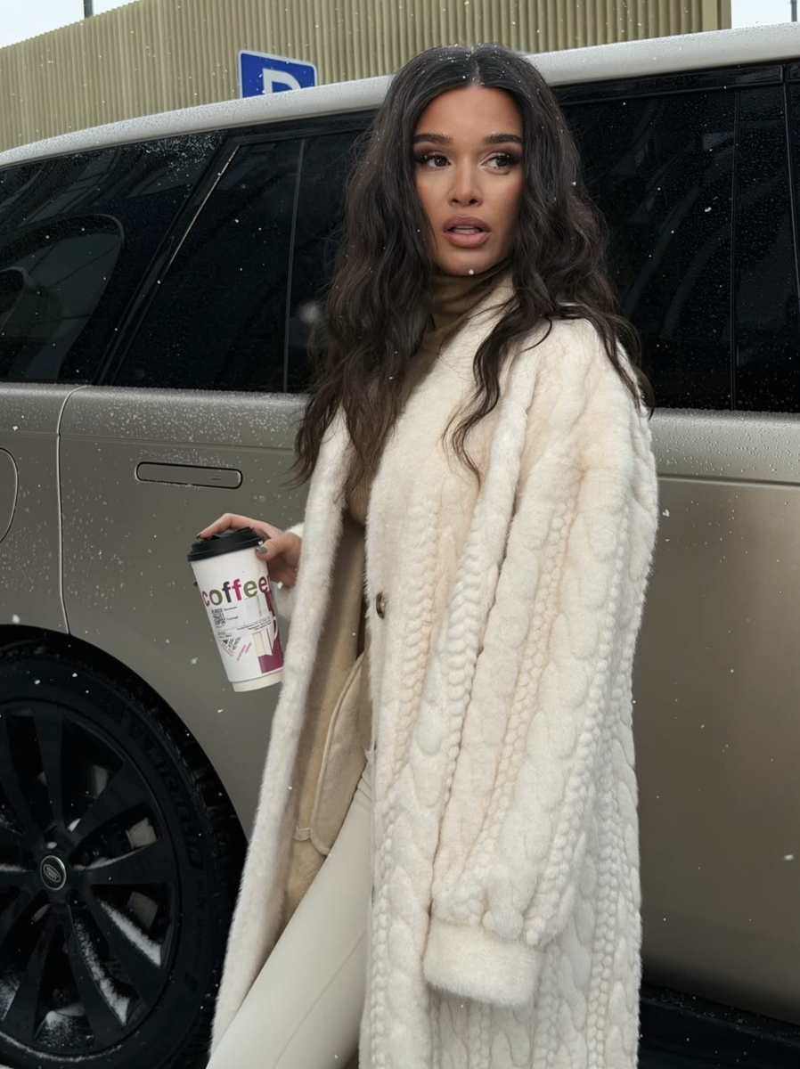    Range Rover 2023-го года выпуска