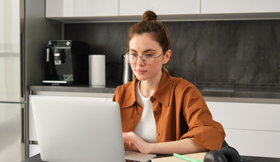 Ты фрилансер? А суд скажет — нет: 5 признаков, что ваш договор ГПХ — это скрытый трудовой стаж
