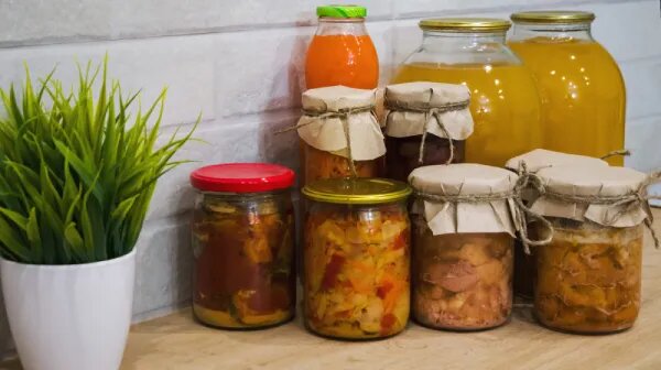    Советские лайфхаки для хранения продуктов без холодильника