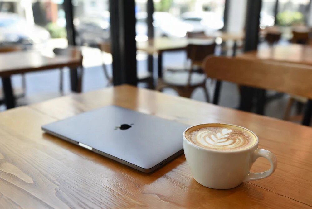 Почему я лучше думаю в кафе, чем в своём кабинете
