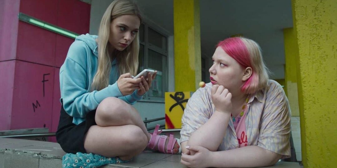 Психологи предложили, как снизить зависимость подростков от телефона