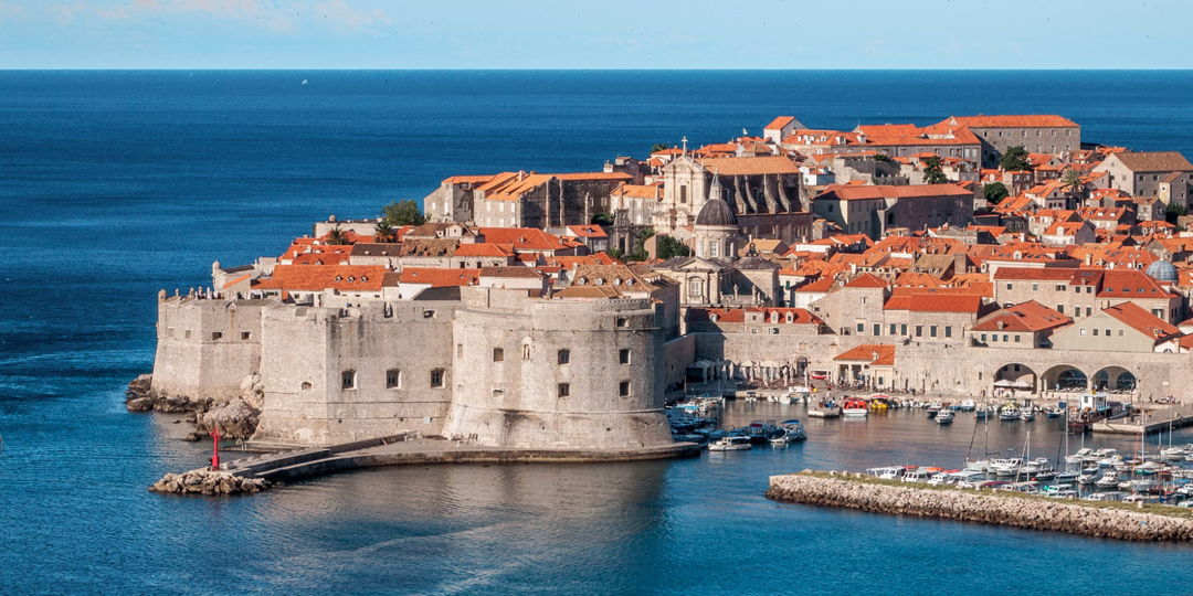 Яхтинг в Порто Монтенегро: форматы, цены и маршруты