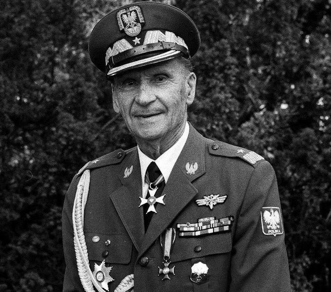 Збигнев Сцибор Рыльский бригадный генерал польских сухопутных войск.