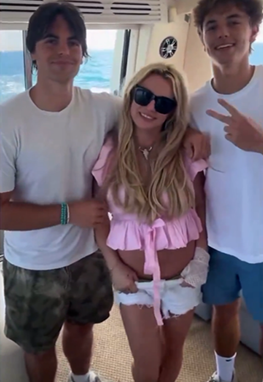 Шон Престон, Бритни и Джейден Джеймс