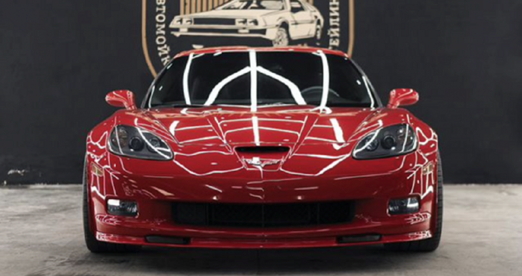 В Омске продают легенду автоспорта Chevrolet Corvette за 7,5 миллиона рублей