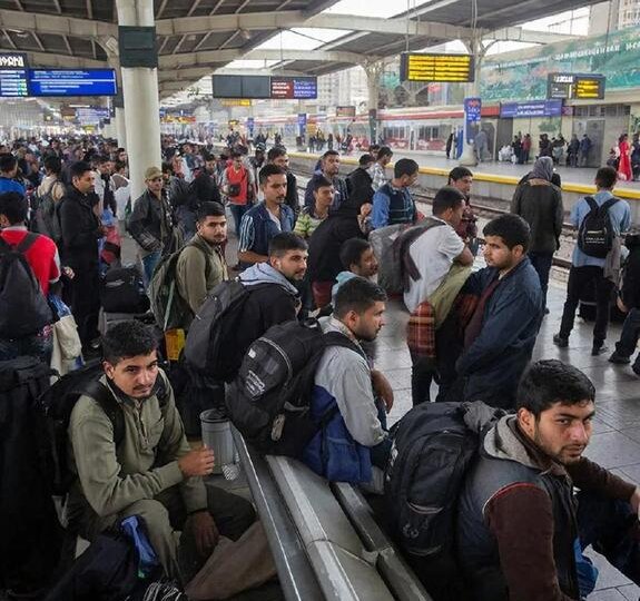 Правительство РФ внесло в Госдуму законопроект об ужесточении оснований для депортации мигрантов из страны