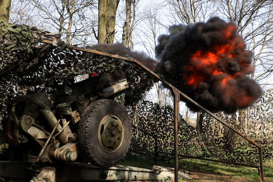 Боевая работа расчета 122-мм гаубицы Д-30 артиллерийского подразделения ВС РФ в составе группировки войск "Днепр" на запорожском направлении - Фото: Александр Полегенько/ТАСС