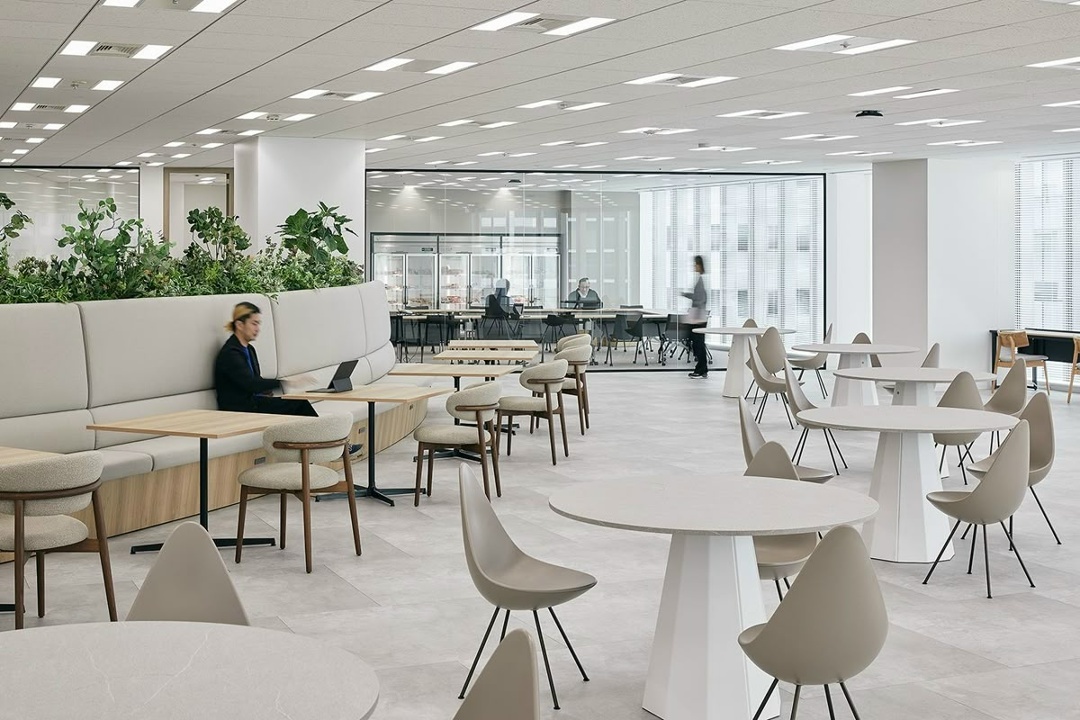 Потолок типа "армстронг" на больших площадях