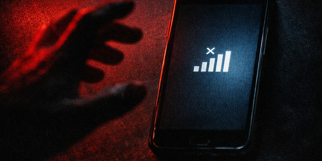 Он проснулся утром без связи. К вечеру его счёт был пуст — и он ничего не нажимал