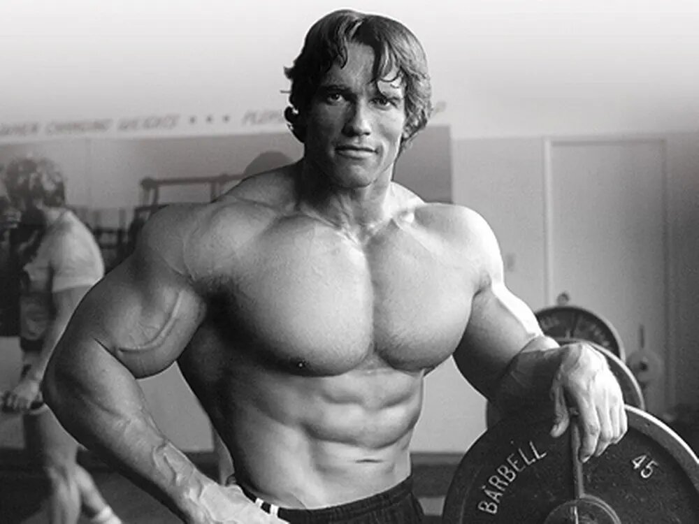 Молодой Арнольд Шварценеггер в период бодибилдинга