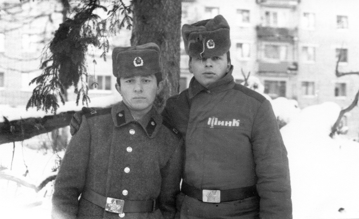 Стройбат! Фото Виктора Кузнецова...