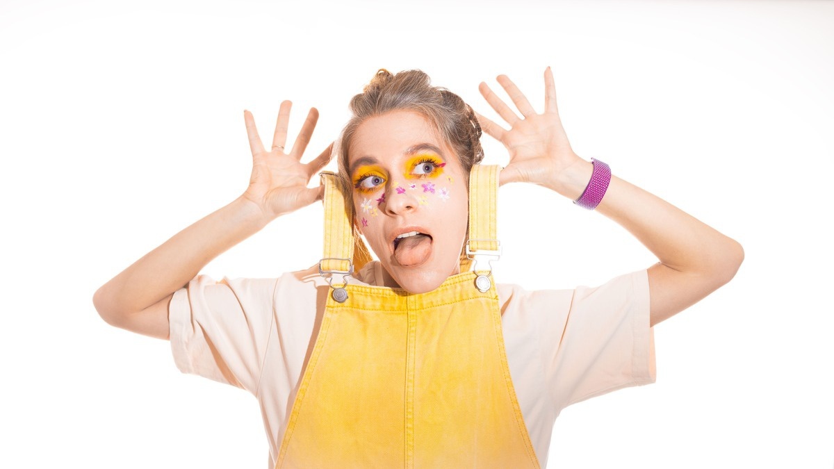    Если теней почти нет, снимок выглядит плоско. Это часто происходит, когда свет направлен прямо на объект со стороны камеры. В таком положении тени почти полностью скрываются и становятся незаметными для зрителя / Фото: Елизавета Чечевица