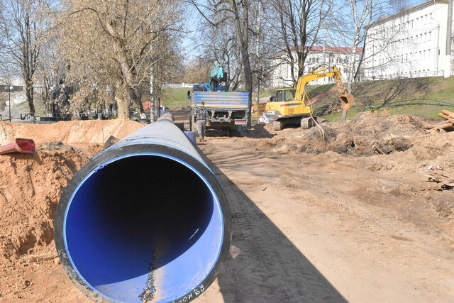 В Твери завершается строительство трубопровода на Набережной Афанасия Никитина