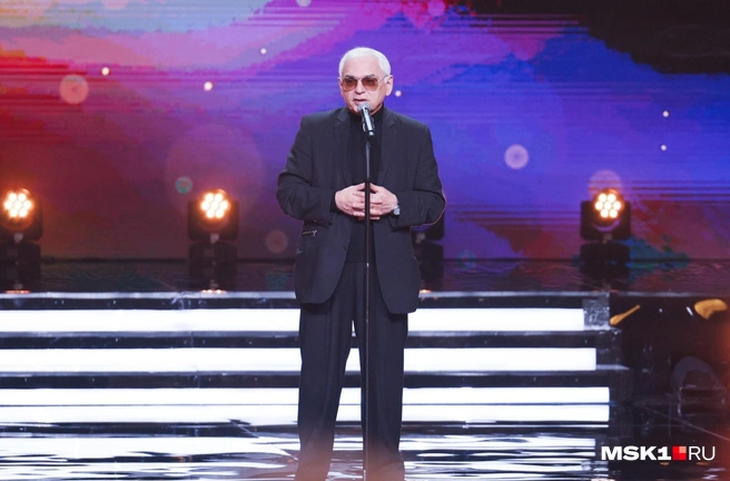 «Артисты привыкли жить в роскоши за счёт государства»: режиссёр Шахназаров разнёс звёзд эстрады в пух и прах — они не с народом, а против