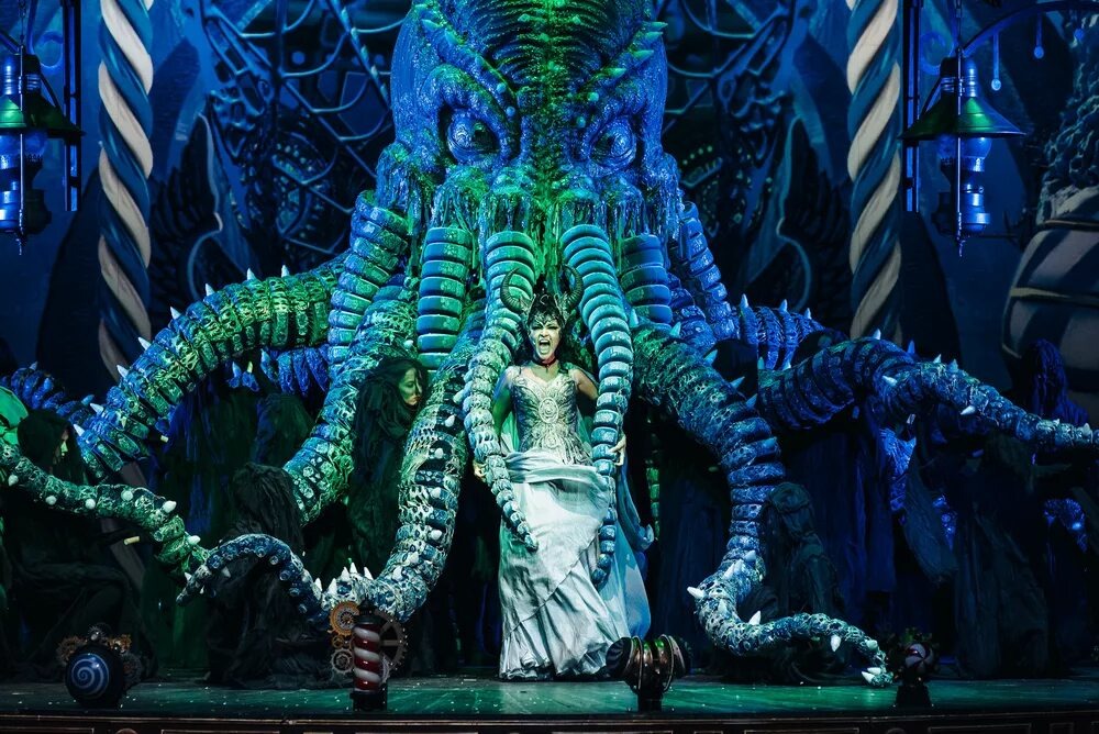 Спектакль в театре ЛДМ