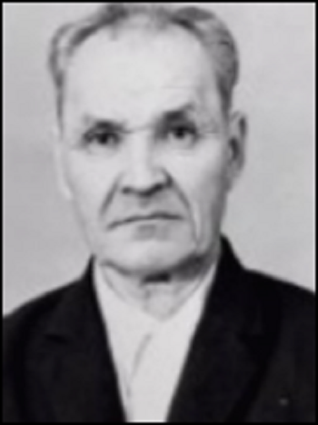 «Пулеметчик с перебитой рукой»: как Хайрулла Нургалиев выжил в 1942 году и дожил до внуков