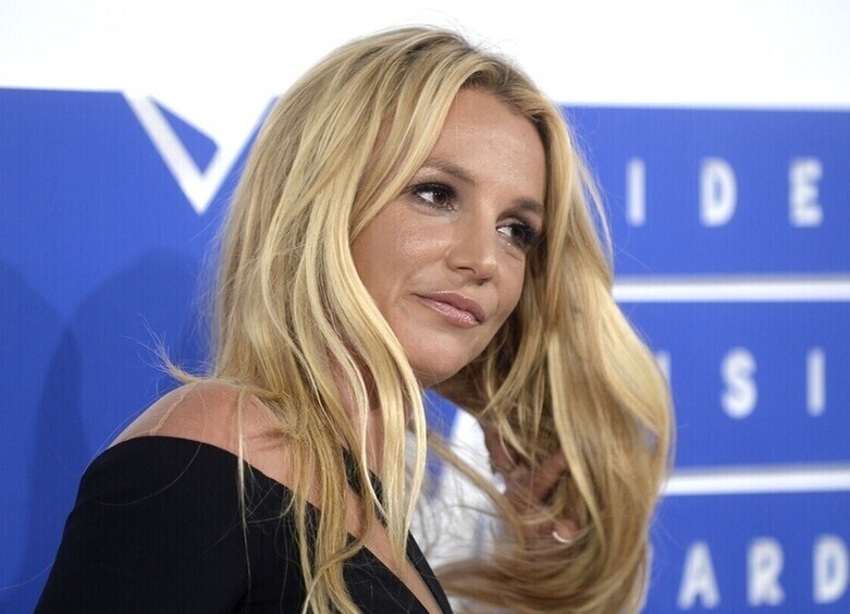     Бритни Спирс