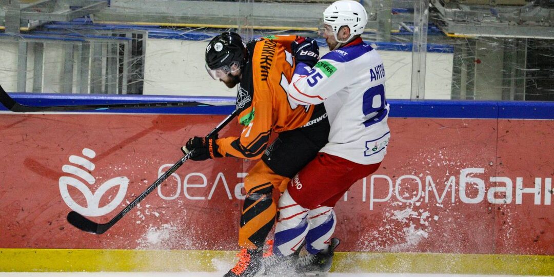 Смоленский «Славутич» обыграл «Шахтёр» и сравнял счёт в серии