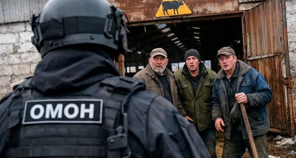 Это уже слишком: Людей заставляют записывать благодарность за сожжение скота. "Другой пропаганды у меня для вас нет"