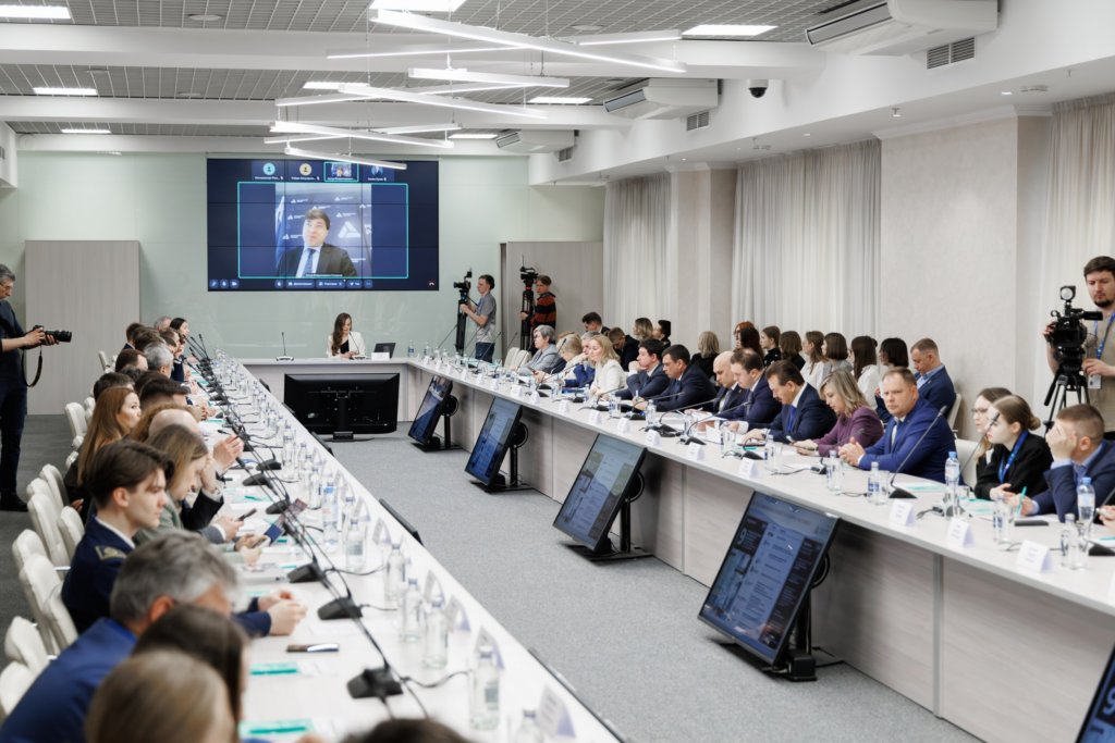      В 2028 году в Омске запустят шинный завод для карьерных гигантов
